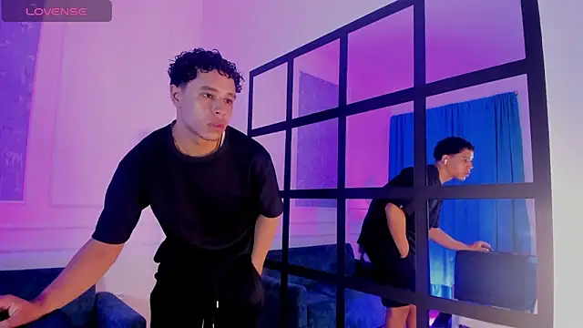 Adrian Volt online show from November 2025 02:59:02 AM