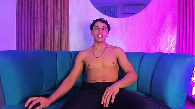 Adrian Volt online show from December 2025 03:07:01 AM