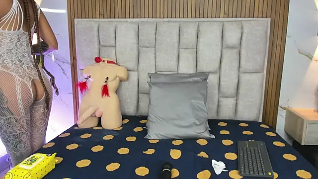 Sassha ferrer online show from December 2025 07:06:01 PM