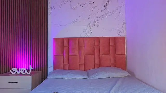 danna peters online show from October 2025 08:30:02 PM