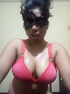 Expose Queen online show from January 2026 05:05:01 PM