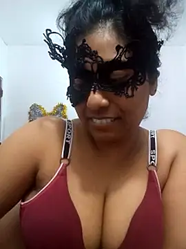 Snapshot of Expose_Queen chatting on June 2026 06:36:02 PM Expose Queen online show from June 2026 06:36:02 PM