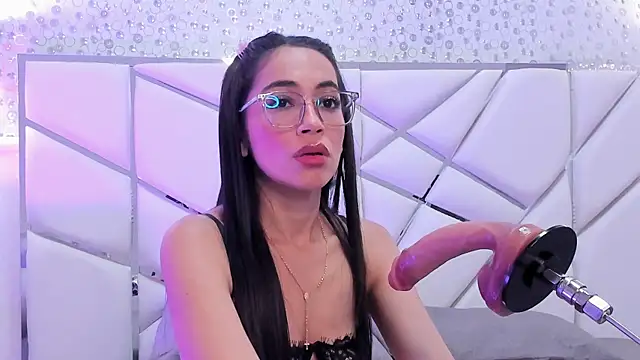 GabbiePrice online show from May 2026 02:56:01 PM