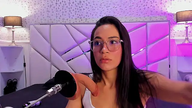 GabbiePrice online show from March 2026 06:09:01 PM