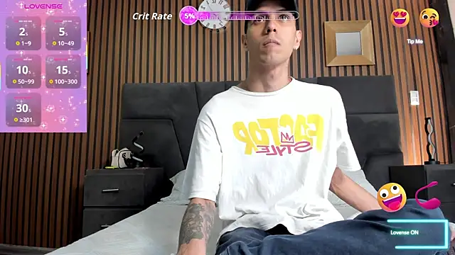 DerryAndIzzy online show from October 2025 04:12:02 AM