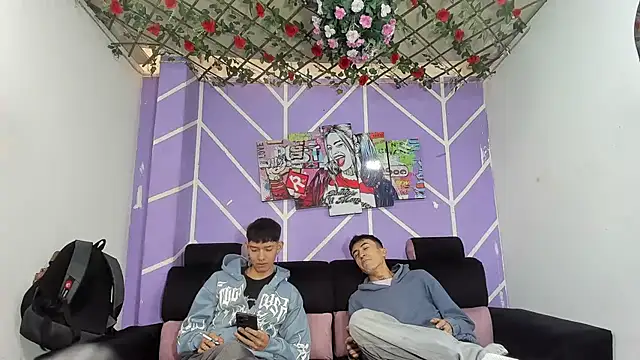 Snapshot of heyy_noah11 chatting on March 2026 01:23:02 PM heyy noah11 online show from March 2026 01:23:02 PM