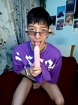 Snapshot of heyy_noah11 chatting on October 2025 01:07:02 AM heyy noah11 online show from October 2025 01:07:02 AM