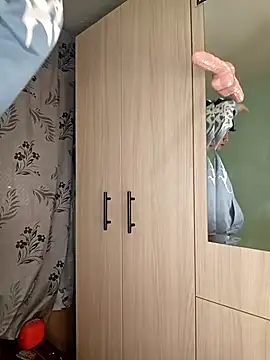 heyy noah11 online show from December 2025 01:10:01 AM