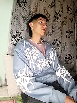 heyy noah11 online show from November 2025 12:11:02 AM