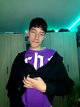 heyy noah11 online show from November 2025 01:33:01 AM