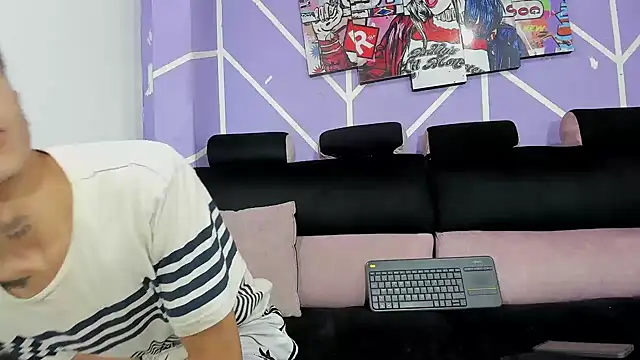 Snapshot of heyy_noah11 chatting on March 2026 02:13:02 PM heyy noah11 online show from March 2026 02:13:02 PM