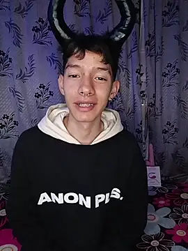 heyy noah11 online show from November 2025 03:10:02 AM