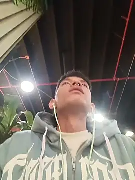 heyy noah11 online show from November 2025 07:51:01 PM