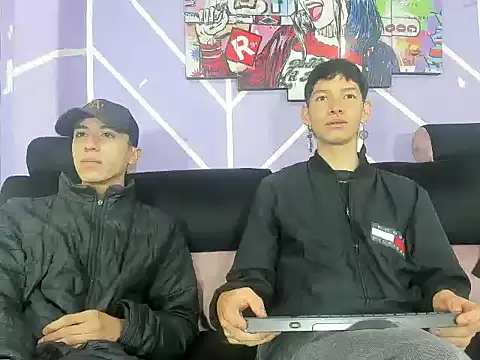 Snapshot of heyy_noah11 chatting on April 2026 01:17:01 PM heyy noah11 online show from April 2026 01:17:01 PM