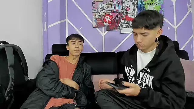 Snapshot of heyy_noah11 chatting on March 2026 01:40:02 PM heyy noah11 online show from March 2026 01:40:02 PM