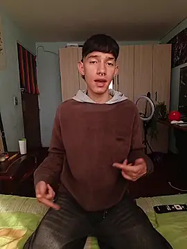 heyy noah11 online show from November 2025 08:14:01 PM