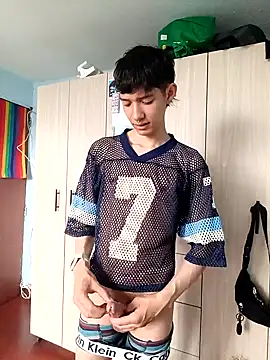 heyy noah11 online show from October 2025 09:03:02 PM