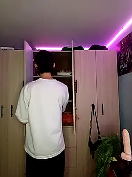 heyy noah11 online show from November 2025 02:15:01 AM