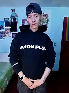 heyy noah11 online show from October 2025 02:32:01 AM