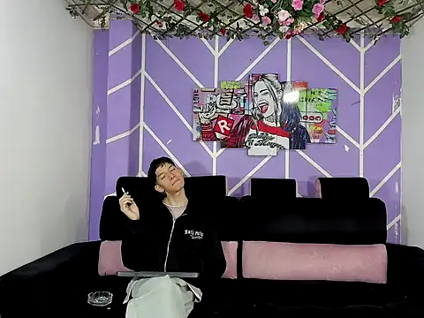 Snapshot of heyy_noah11 chatting on February 2026 01:31:02 PM heyy noah11 online show from February 2026 01:31:02 PM