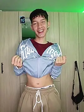 heyy noah11 online show from November 2025 01:54:01 AM