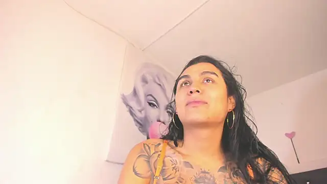 Snapshot of BiancaValentinna chatting on November 2025 05:18:01 PM BiancaValentinna online show from November 2025 05:18:01 PM