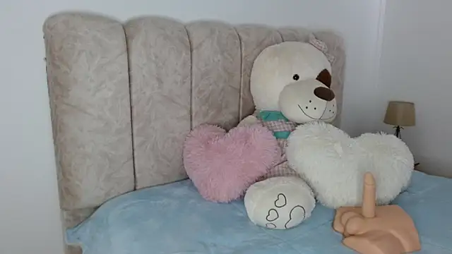 dasha naughty online show from April 2026 01:37:02 PM