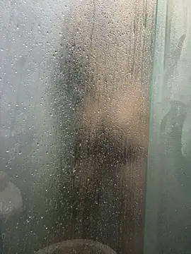 Molotov Explosive online show from November 2025 03:51:01 PM