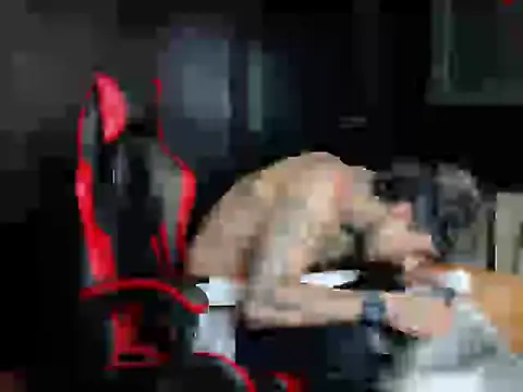 Molotov Explosive online show from November 2025 09:36:02 PM