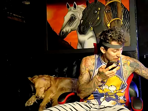 Molotov Explosive online show from November 2025 08:20:02 PM