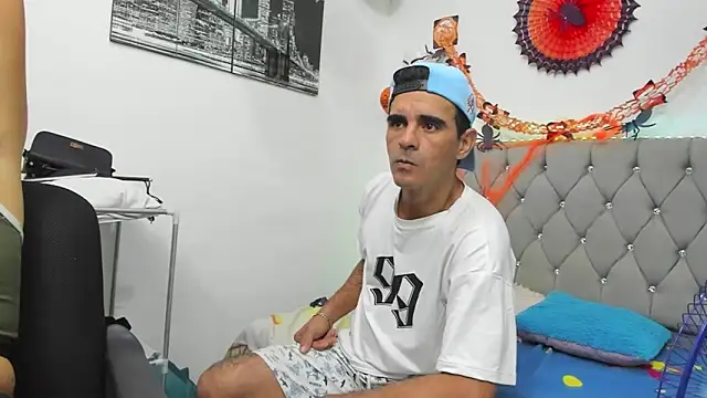 Sofi And Santy online show from November 2025 10:46:02 PM