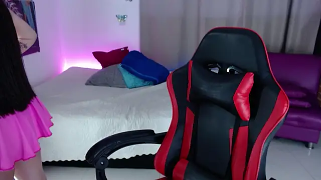 Snapshot of skarlett222 chatting on November 2025 12:48:02 AM skarlett222 online show from November 2025 12:48:02 AM