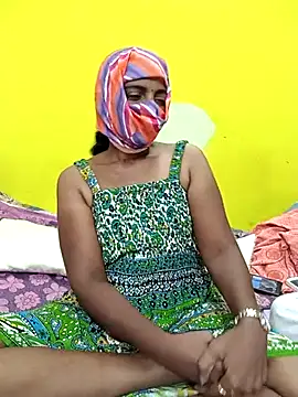 Snapshot of tamilmuthulaxmi chatting on October 2025 03:40:02 AM tamilmuthulaxmi online show from October 2025 03:40:02 AM
