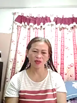 Snapshot of merr_ann123 chatting on May 2026 12:44:02 AM merr ann123 online show from May 2026 12:44:02 AM