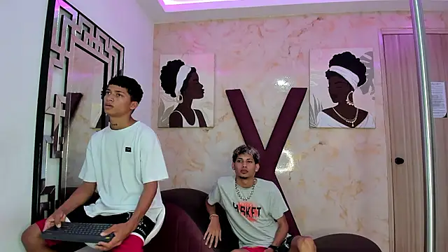 Snapshot of EMPIRE_BOYS1 chatting on February 2026 07:24:01 PM EMPIRE BOYS1 online show from February 2026 07:24:01 PM