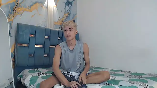 EMPIRE BOYS1 online show from March 2026 07:15:01 PM