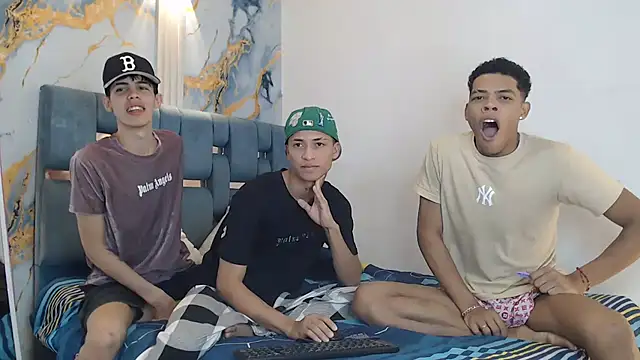 Snapshot of EMPIRE_BOYS1 chatting on February 2026 07:34:02 PM EMPIRE BOYS1 online show from February 2026 07:34:02 PM