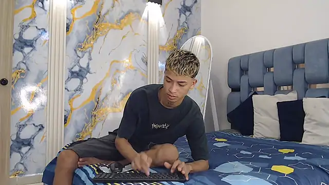 EMPIRE BOYS1 online show from June 2026 07:25:02 PM