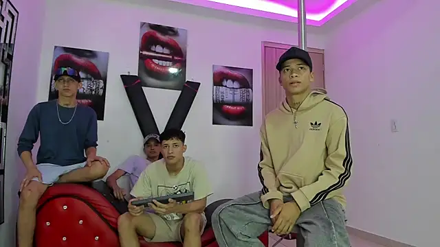 EMPIRE BOYS1 online show from November 2025 07:25:02 PM