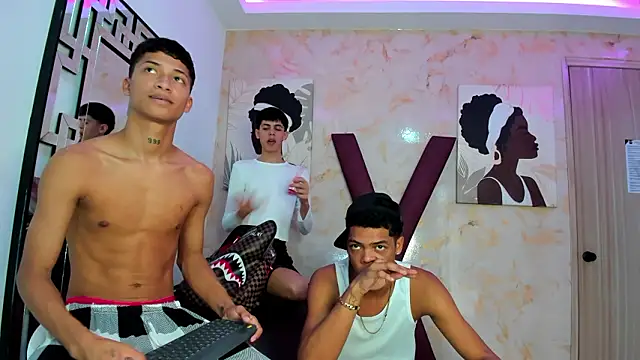 Snapshot of EMPIRE_BOYS1 chatting on February 2026 07:26:01 PM EMPIRE BOYS1 online show from February 2026 07:26:01 PM