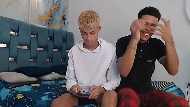 EMPIRE BOYS1 online show from March 2026 07:15:01 PM