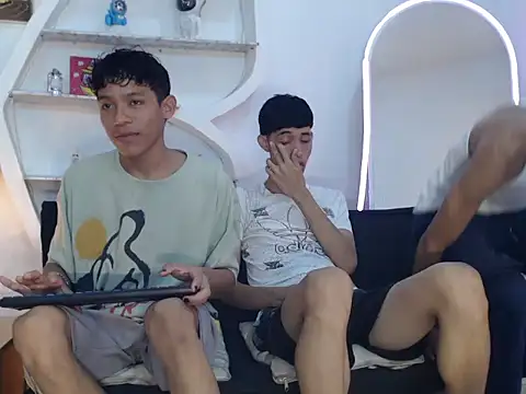 PYCS BOYS online show from October 2025 07:15:02 PM