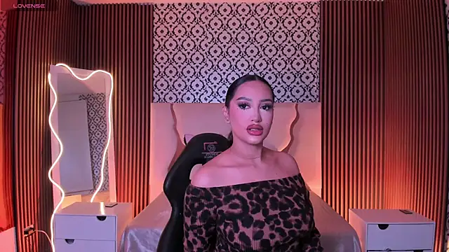 BEELLA TAY1 online show from March 2026 11:44:02 AM