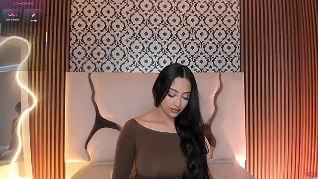 BEELLA TAY1 online show from March 2026 01:08:02 PM