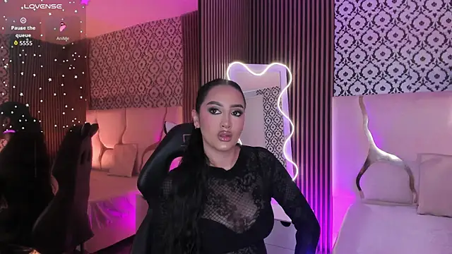 BEELLA TAY1 online show from December 2025 12:15:01 PM