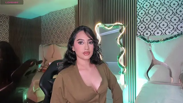 BEELLA TAY1 online show from November 2025 07:25:02 PM