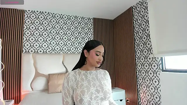 Snapshot of BEELLA_TAY1 chatting on May 2026 12:24:02 PM BEELLA TAY1 online show from May 2026 12:24:02 PM