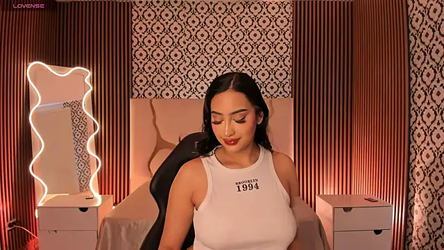 BEELLA TAY1 online show from April 2026 12:18:02 PM