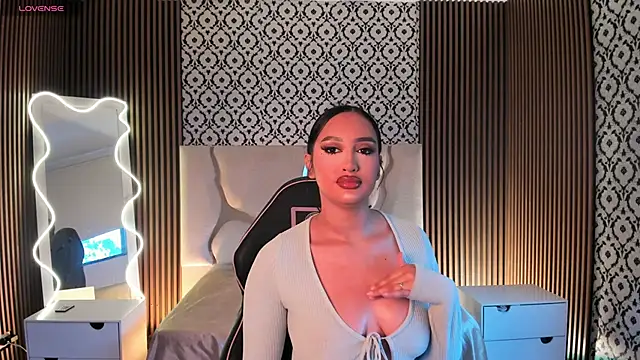 Snapshot of BEELLA_TAY1 chatting on April 2026 11:46:02 AM BEELLA TAY1 online show from April 2026 11:46:02 AM