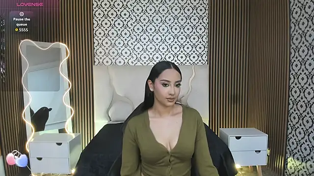 BEELLA TAY1 online show from November 2025 08:35:02 PM